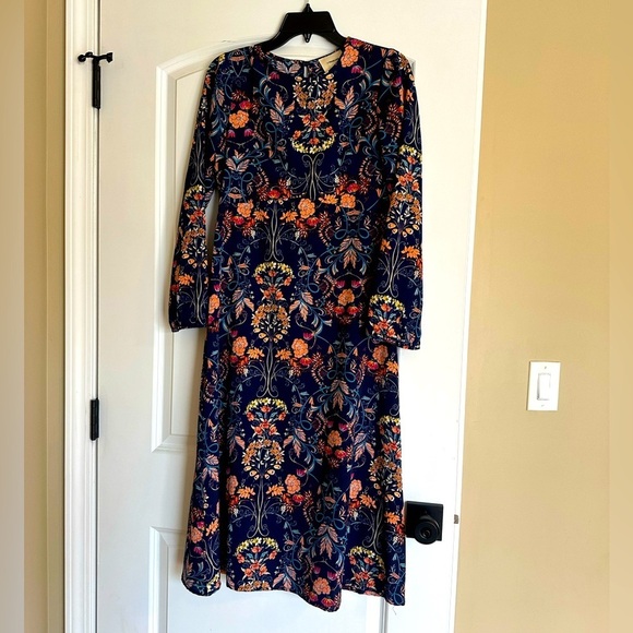 Garden Splendor Navy Blue Floral Print Long Sleeve Midi Dress - Picture 5 of 7